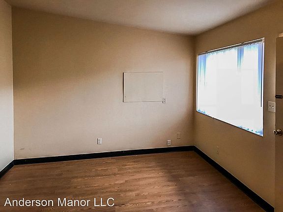 4th image of 520-585 High Grove Blvd