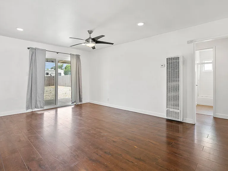 13192 Edwards St — Photo 5