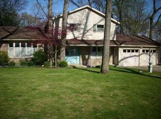 1534 Cottonwood Dr, Elkhart, IN 46514