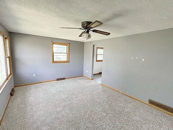 2nd image of 2025 S 363rd Rd