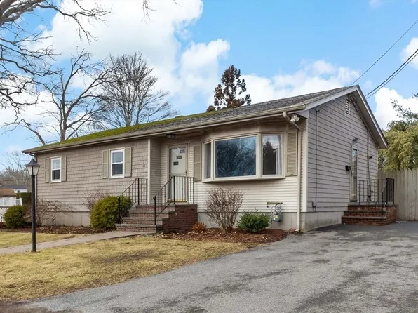 49 Chandler Dr, Somerset, MA 02726