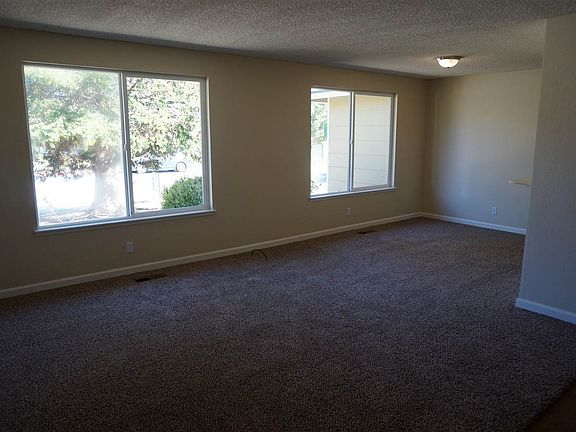 2nd image of 3371 Lagomarsino Ct