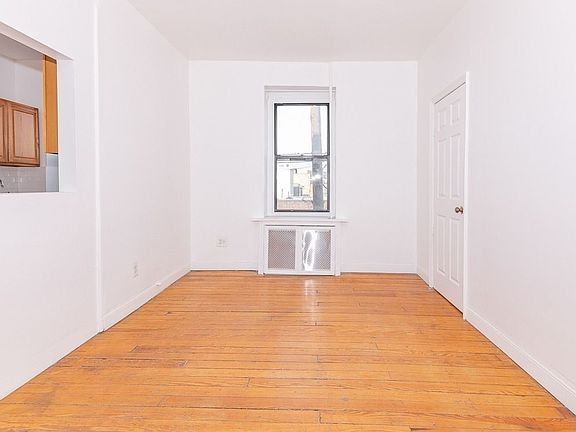 5th image of 41 Saint Nicholas Ave #4M