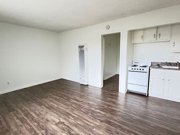 2nd image of 7350 Pickering Ave APT 18