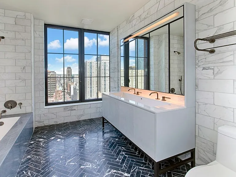 959 1st Ave #25B — Photo 6