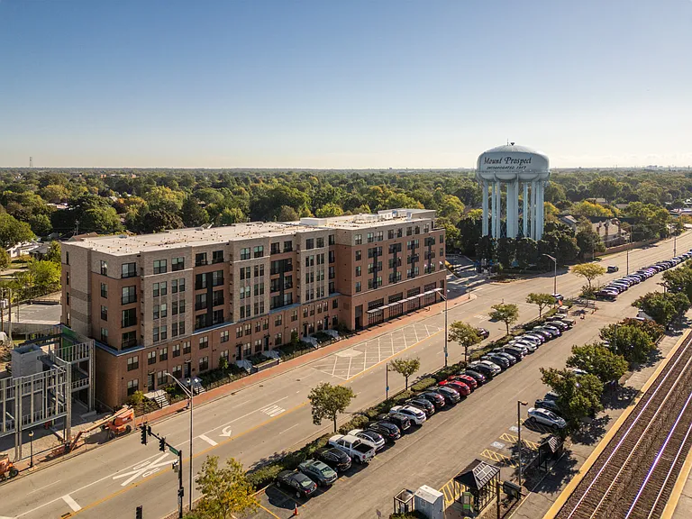 HQ Residences Apartments — Photo 21