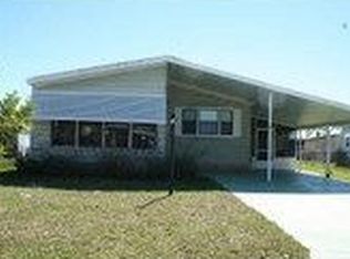 921 Jacaranda Dr, Sebastian, FL 32976