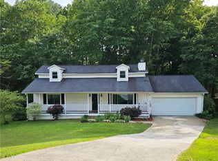 1962 Red Rose Ln, Loganville, GA 30052