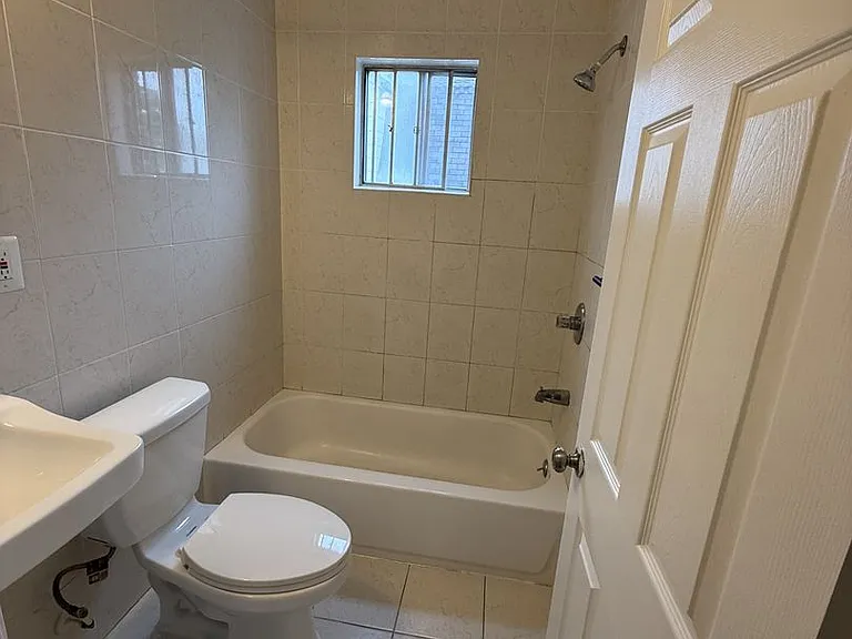 29 Beverly Ave — Photo 10