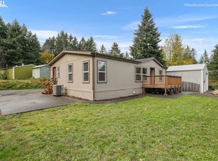 52 SW Ruckel St, Cascade Locks, OR 97014