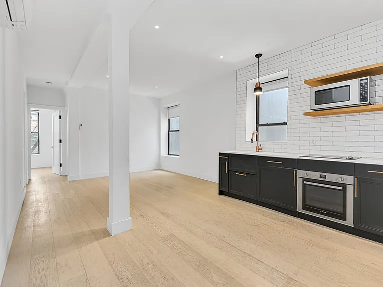 245 Eldridge St #2R — Photo 1