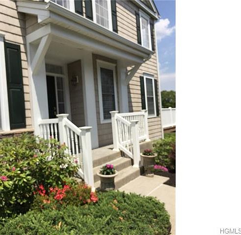 2nd image of 22 Turnberry Ct