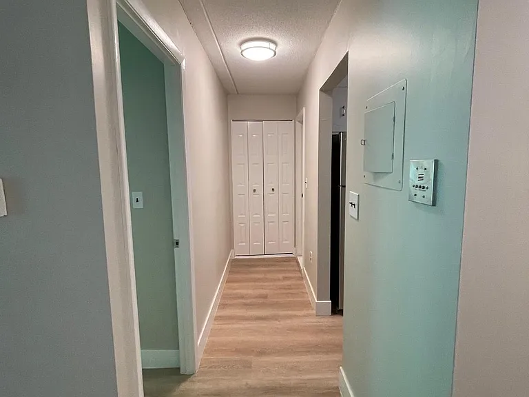 993 Massachusetts Ave #311 — Photo 2