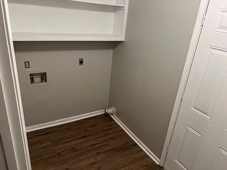 3161 Glenda Ave #202 — Photo 8