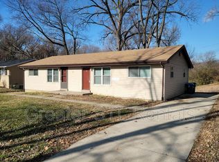 23 Robin Dr APT A, Saint Charles, MO 63301
