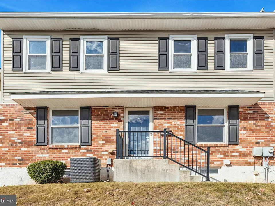 1112 Whitpain Hls