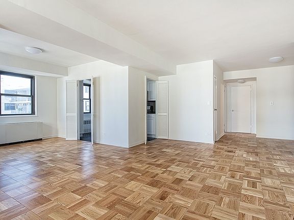 5th image of 305 E 86th St APT 6SW