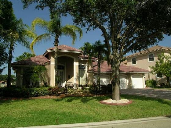 1st image of 1913 NW 124th Ave