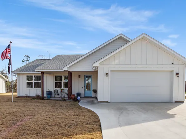 5322 Lake Dr, Panama City, FL 32404