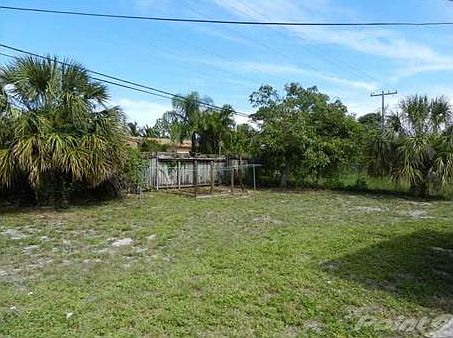 1st image of 4540 NE 6th Ave