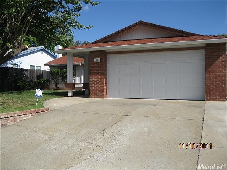 1st image of 7911 Garry Oak Dr