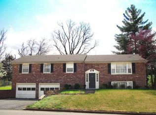 2705 Twin Hills Rd, Jefferson City, MO 65109