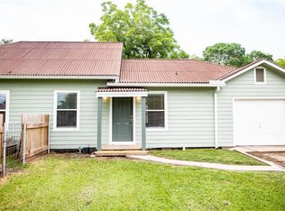 443 Leveridge St, East Bernard, TX 77435