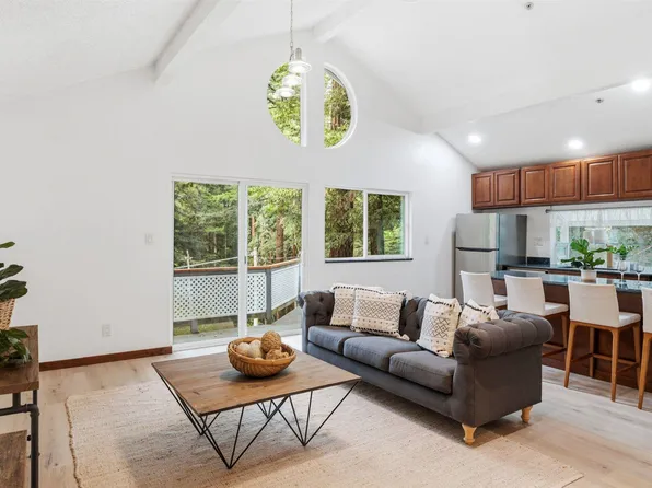 359 Redwood Rd, Felton, CA 95018