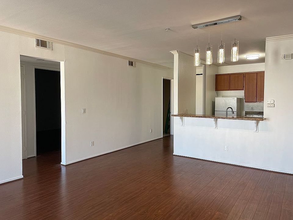 1st image of 625 S Berendo St APT 503