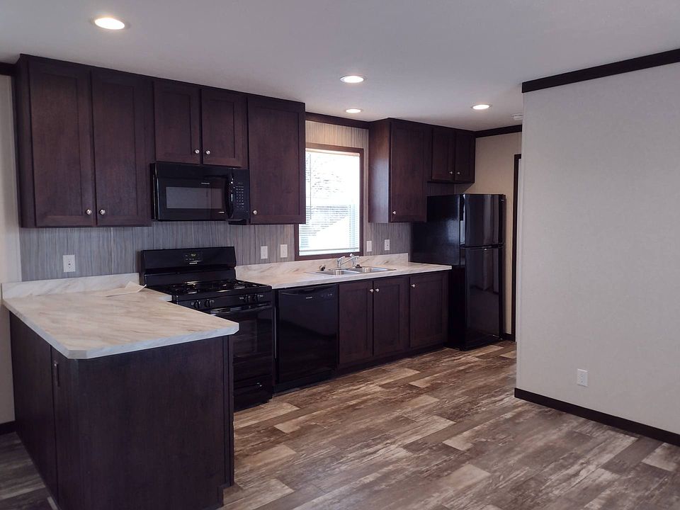 1st image of 20475 Foster Dr #233