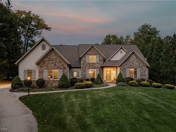 29099 Bolingbrook Rd, Cleveland, OH 44124