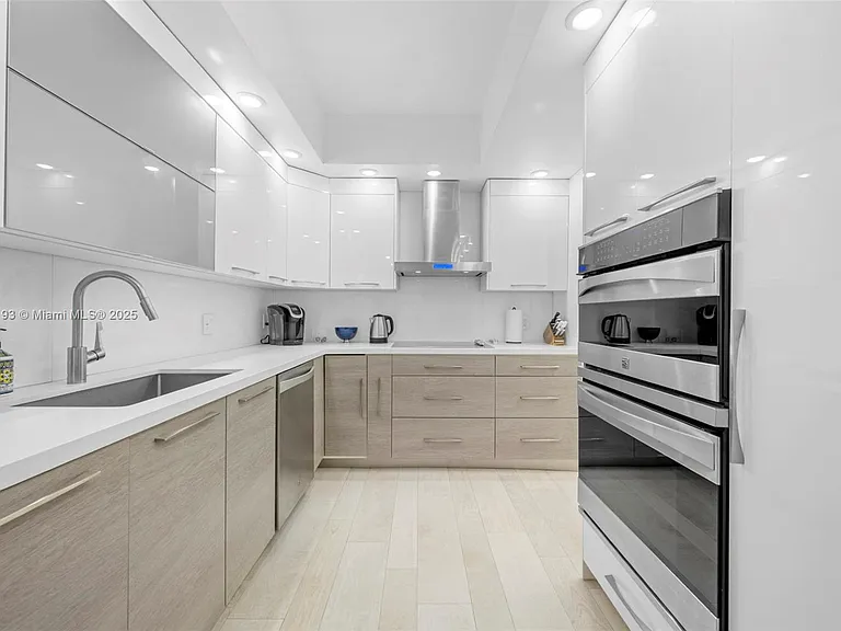 5000 N Ocean Blvd #1710 — Photo 8