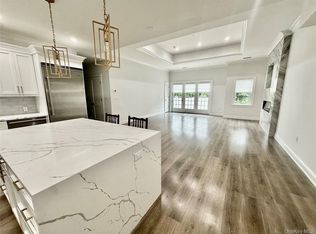 585 Main St UNIT 2A, Armonk, NY 10504