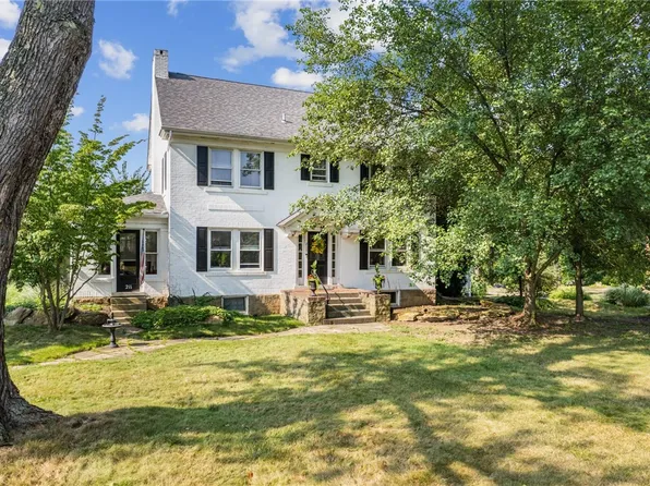 211 Belmont Rd, Butler, PA 16001