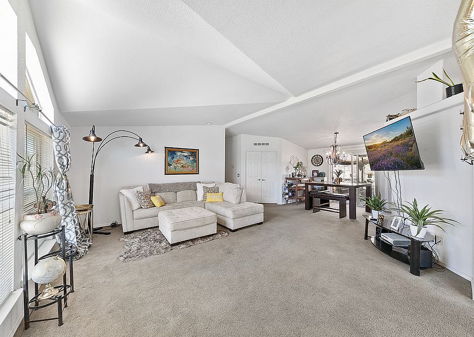 1st image of 25798 Creag Ave