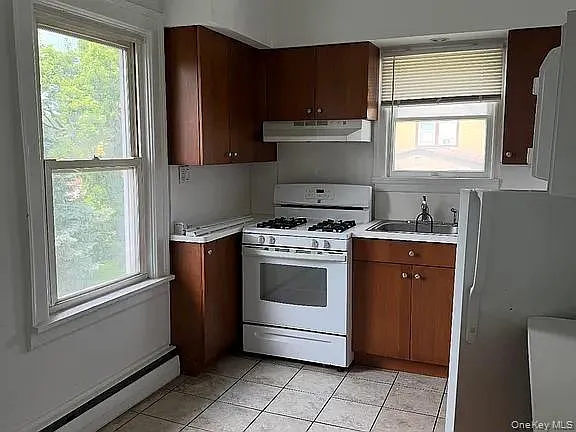 Building Photo - 295 Columbus Ave #2