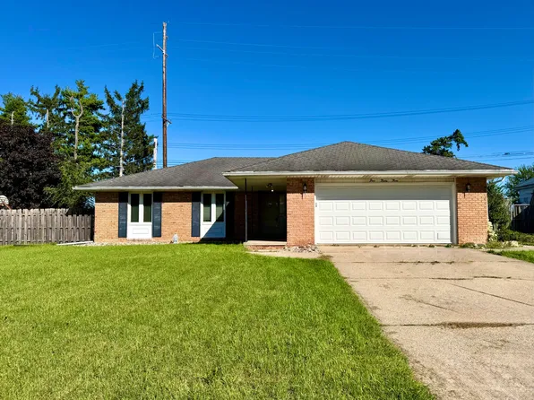 433 Chanticleer Trl, Lansing, MI 48917