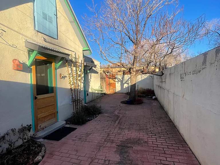 Lopez St — Photo 11