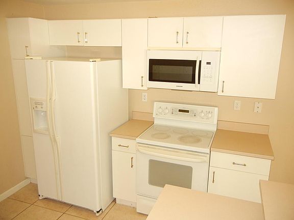 5th image of 2942 Dc Country Club Blvd