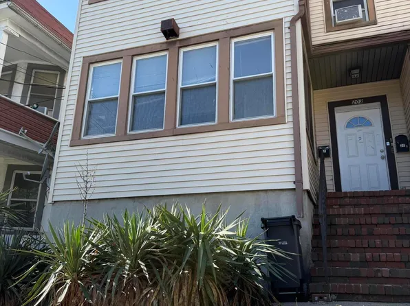 203 Corson Ave, Staten Island, NY 10301