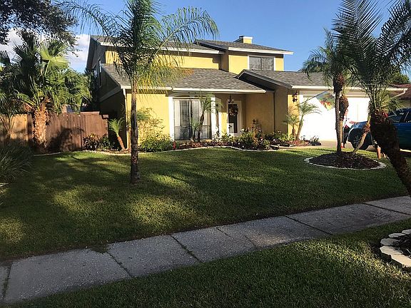 4th image of 16213 Pebblebrook Dr