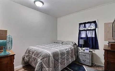 508 N Spruce St — Photo 7