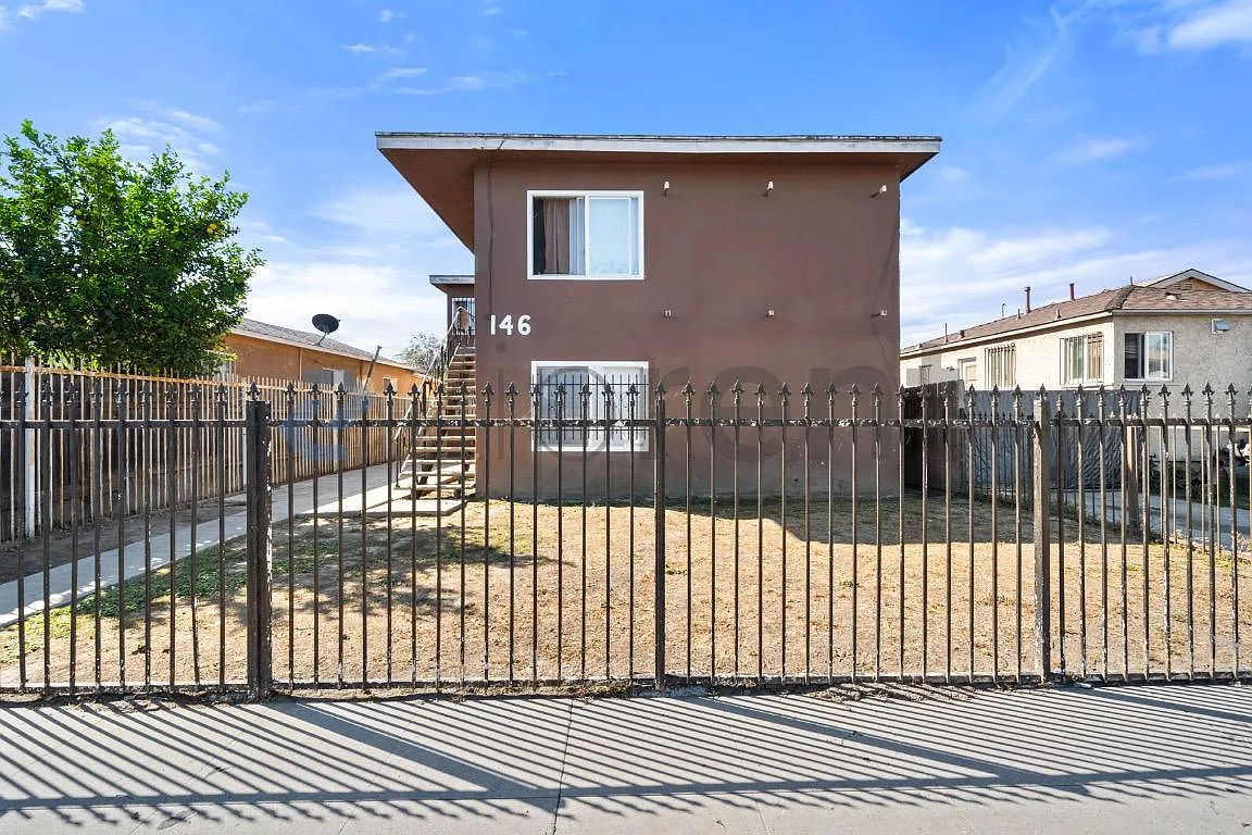 2 bed, 850 sqft, $2,800 — Photo 1