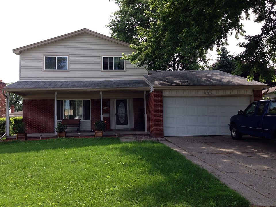 1st image of 31632 Meadows Ave