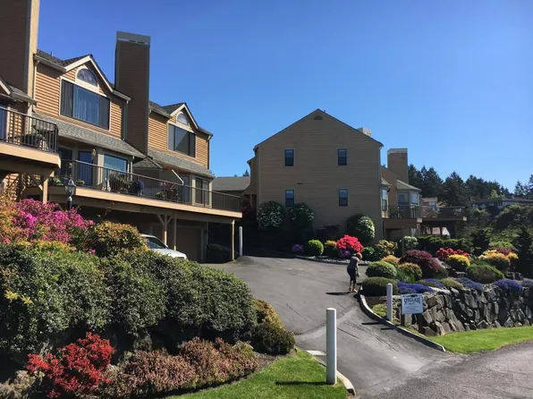 93 Chinook Ln, Steilacoom, WA 98388