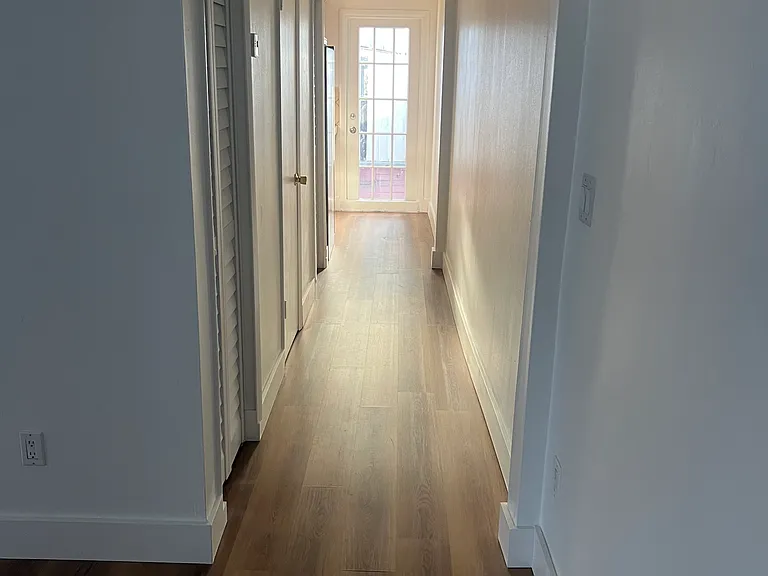 30 SW 57th Ct — Photo 11