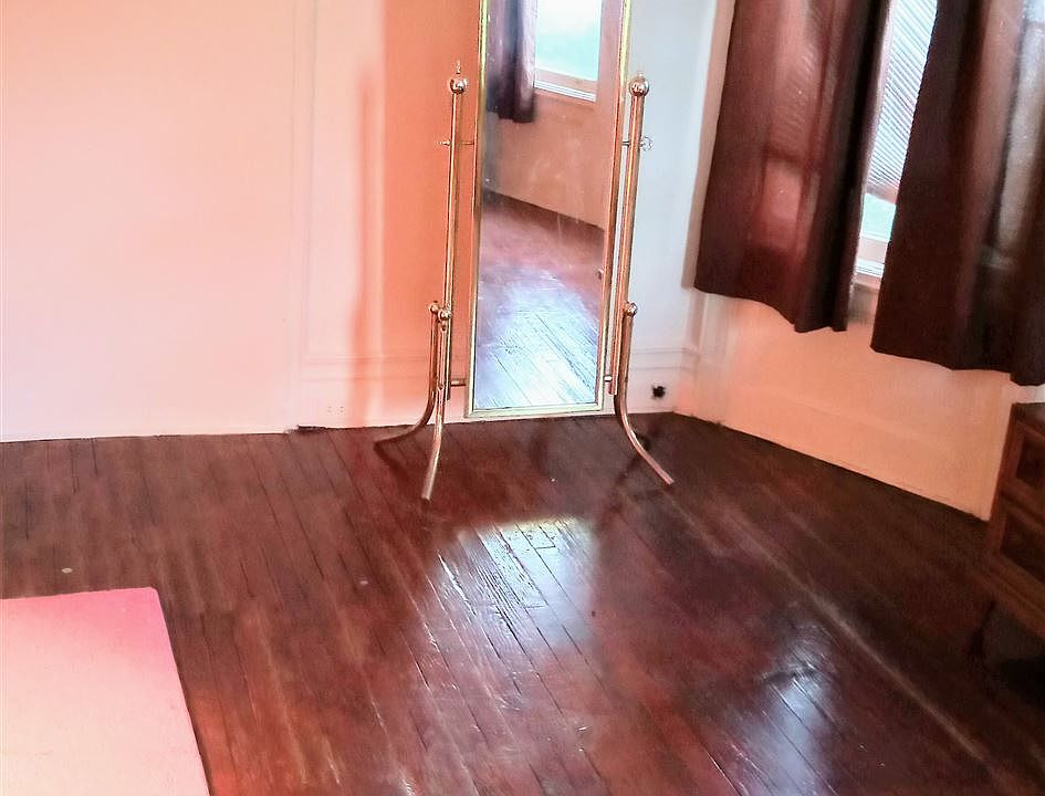 1st image of 126 Oakley Ave