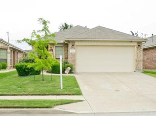5028 Britton Ridge Ln, Fort Worth, TX 76179