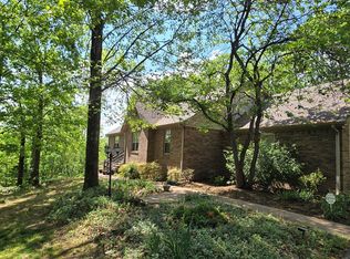 1050 Red Top Hill Rd, Buchanan, TN 38222