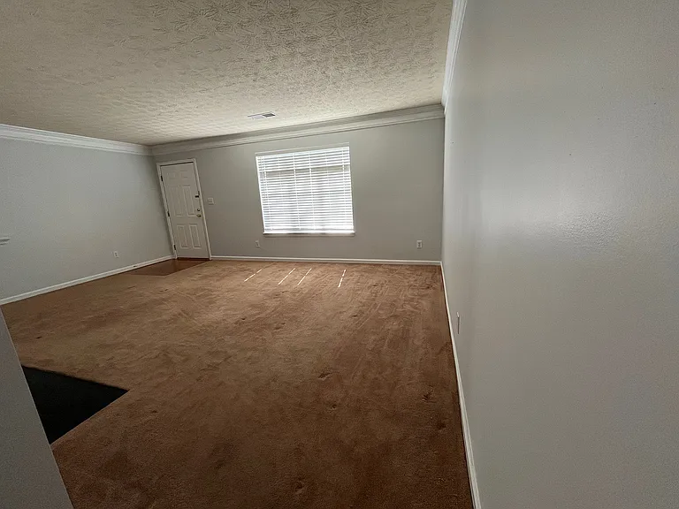 2576 Raindrop Ct — Photo 5